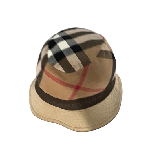 Burberry bucket hat NWOT - Picture 1 of 7